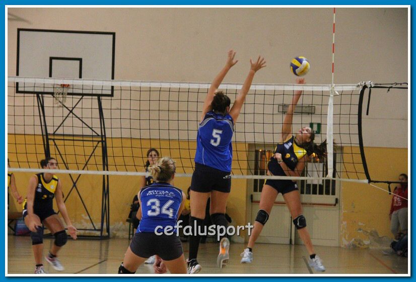 121144 volley 071_tn.jpg